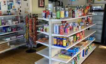 Sugarloaf Mountain Motel