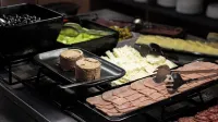Avenue Hotel - breakfast