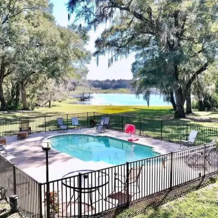 Executive 5 Bedroom Pool Home, Dade City!