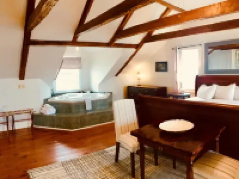 Treadwell Inn Hotels in Charlotte County