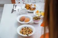 Archontiko Eleni Hotel - 朝食