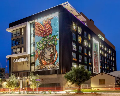 Cambria Downtown Phoenix Convention & Airport Hotel โรงแรมในฟีนิกซ์
