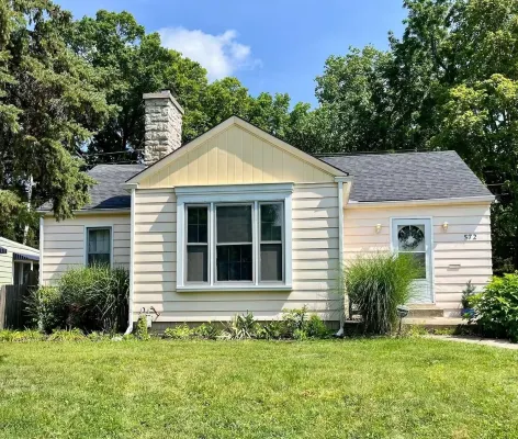 Katie's House- A Columbus Clintonville VRBO House 콜럼버스 호텔