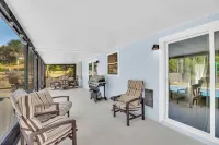 Relax and Unwind in 2 BR apt with Private Heated Pool Hotels in Sebastian