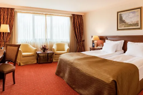 Crystal Palace Boutique Hotel