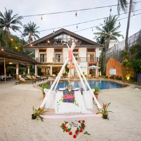 Microtel by Wyndham Boracay