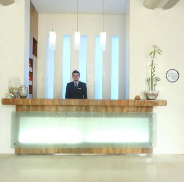 Regency Hotel Santacruz Over view