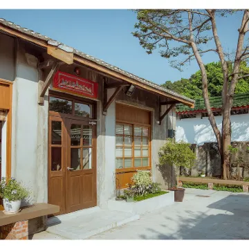 CandyFloss B&B -Kaohsiung Hotels near Dadong Station