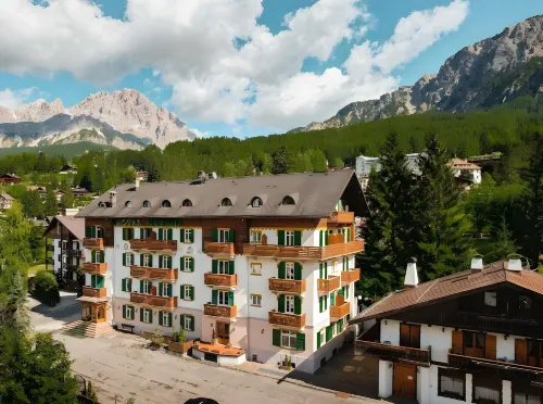 Hotel Serena Cortina