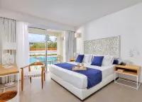 St. Constantin Sea Hotel and Spa Resort فنادق في Kato Gouves