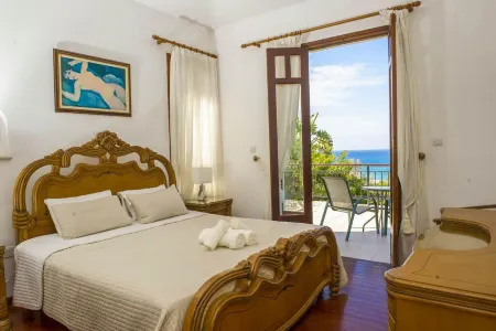 Villa Minoas Large Private Pool Walk to Beach Sea Views A C Wifi Eco-friendly - 2565