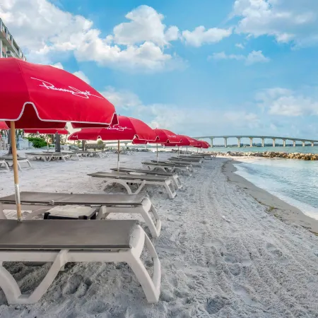 Dolphin Sands Clearwater Beach, Ascend Hotel Collection