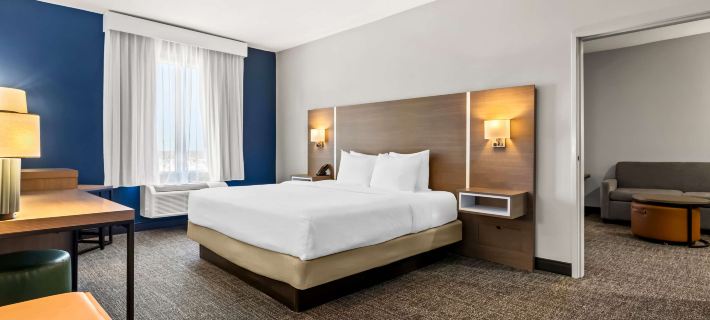 Spark by Hilton Catoosa Tulsa Hotels in Tulsa