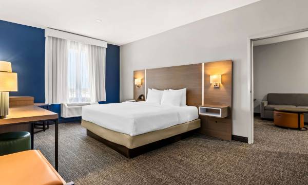 Spark by Hilton Catoosa Tulsa