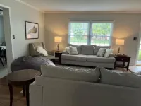 Newly renovated- 2.5 mi to Downtown Riverfront