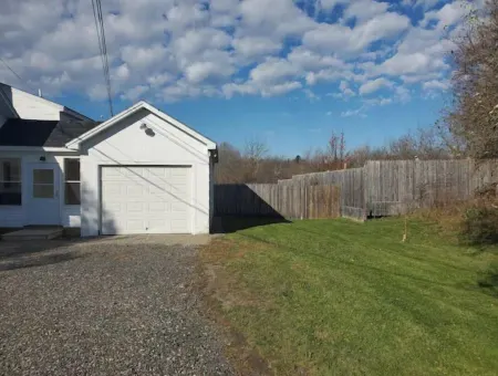 2 Bedroom Close to Town Home