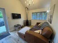 Tucked away Cosy retreat within the National Park in the hamlet of North Gorley