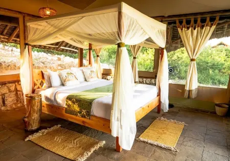 Soroi Cheetah Tented Camp Отели в г. Муотейт