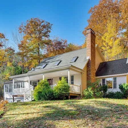 2 Mi to Winnipesaukee Shores: Gunstock Retreat