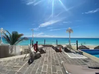 Cancun Plaza Condo Apartment
