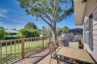 Sebastian Home w/ Large Deck Near Golfing & Beach - WiFi