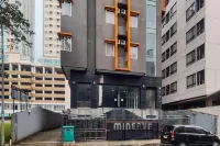 RedDoorz Plus Near Ice BSD Minerva Hotell i Medang