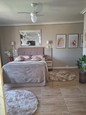 HOUSE FACING ARARUAMA LAGOON IN GATED COMMUNITY WITH LEISURE AREA