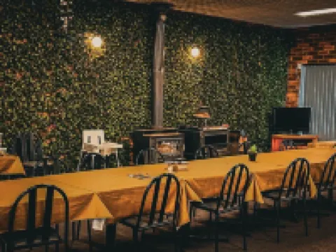 Mountain Creek Motel Bar & Restaurant Hotels in Bright