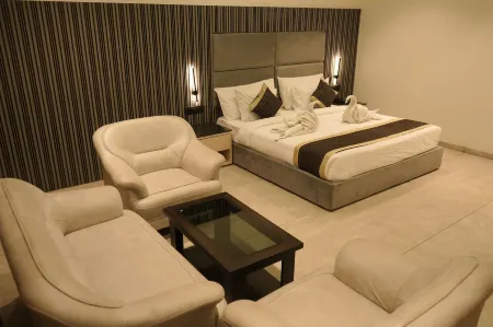 Crown Park Luxury Hotel