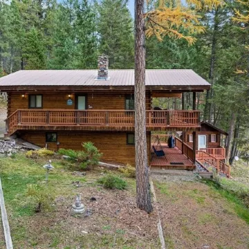 Limberlost West - Your Montana cabin on a lake!