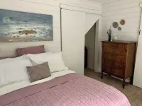 Cozy, Modern Camp nestled near Audra State park.