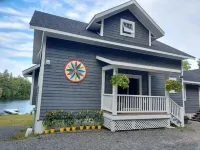 4 Seasons New Home on Beautiful Loon Lake