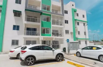 Lovely 3-bedroom vacation home with community pool