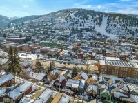 Mainstreet Masterpiece Stunning Views!