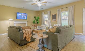 Spacious Gem Near Fort Moore