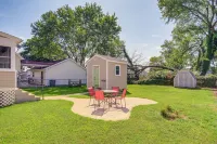< 1 Mi to Colonial Beach: Coastal Gem w/ 2 Porches - 3-Star