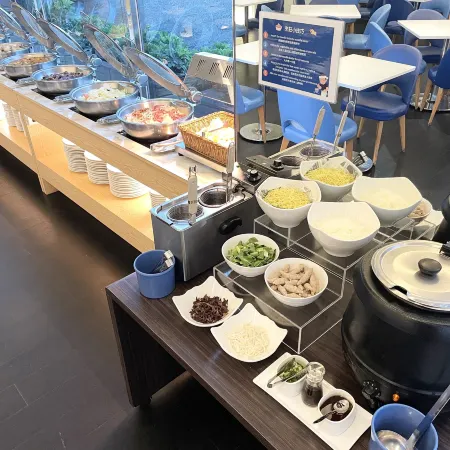 Holiday Inn Express TAOYUAN by IHG