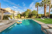 Pool Hot Tub Yard Games Chic Midcentury Design Painted Sand by AvantStay Hotels in Bermuda Dunes