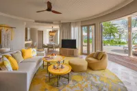The Nautilus Maldives فنادق في Hirundoo