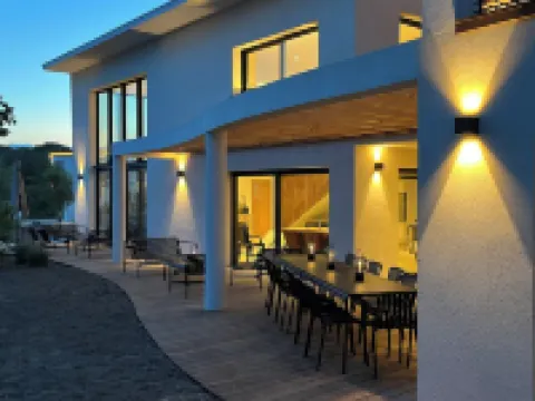 LARGE VILLA WITH POOL - SAINT CYPRIEN BEACH WITHIN WALKING DISTANCE - SLEEPS 14-16