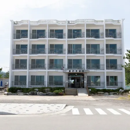 Olive Beach Pension Отели рядом с достопримечательностью «Пляж Хаджодэ»