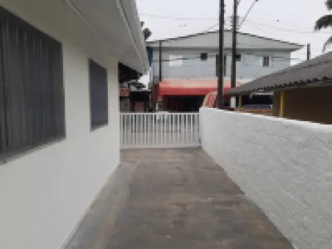 Juréia Beach House for Beach and Fishing Season with Air Conditioning 伊瓜佩住宿飯店