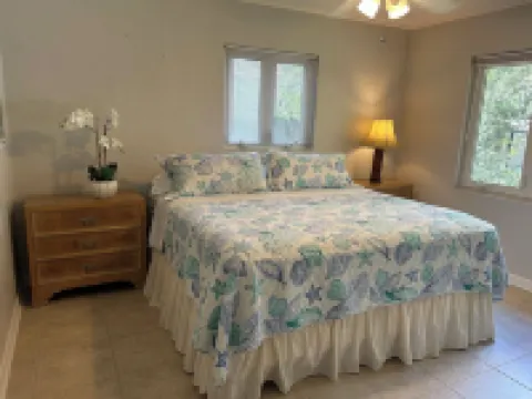 Sunsets & Serenity: Tranquil Waterfront Escape on the Ochlockonee in Panacea