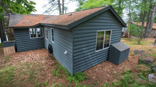 Waterfront Cabin on Thompson Lake - Enveloped by Serene Pines