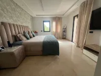 Havre de Paix Exotique Avec Gouvernante