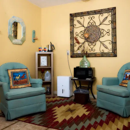 Pleasant Days Lodging Southwest Cottage.