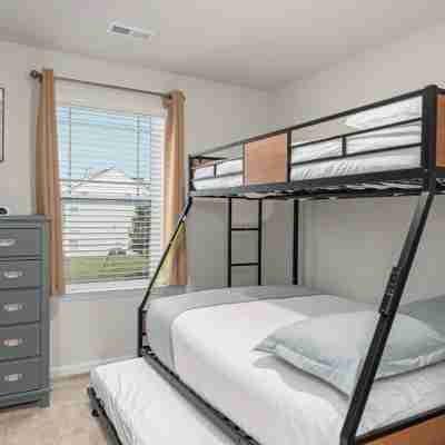 Lovely 3-bedroom house AC  WiFi in the charming Cambridge,Great Location!!!! Rooms