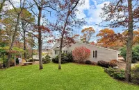 Spacious Lake House for Large Groups w Private Acre+ short path to Lake