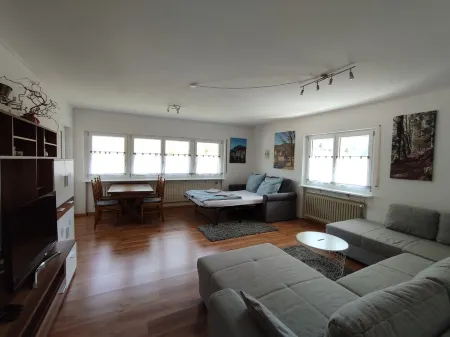 Spacious and quiet 'Ferienwohnung Schwarzwaldblick' with a picturesque view Отели в г. Бад-Петерсталь-Грисбах