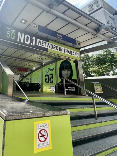 รูปภาพของGreat location in a quite area,walking distance to MRT / BTS